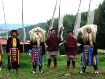 Tashi Nencha Cultural Entertainment 5